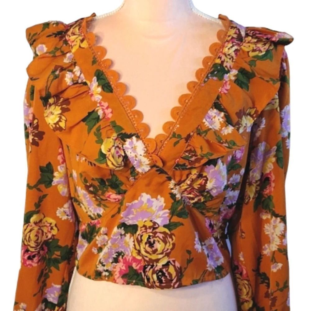 Milk & Honey Rustic Floral Lace Up Ruffled Long Sleeve Crop Blouse Large NWOT - Picture 3 of 15